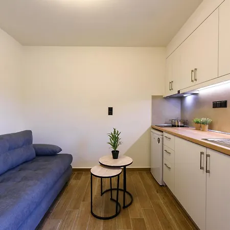 Under The Castle Apartment *